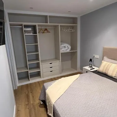 Newly Renovated Together Train And Bus Apartment Gijon