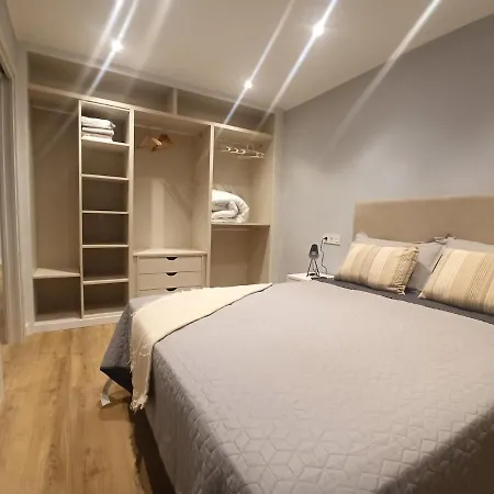Apartment Newly Renovated Together Train And Bus Gijon
